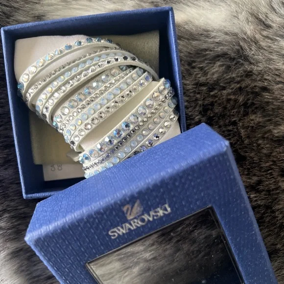 Swarovski bracelet - Picture 2 of 5